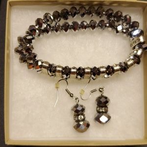 Bracelet and earring set